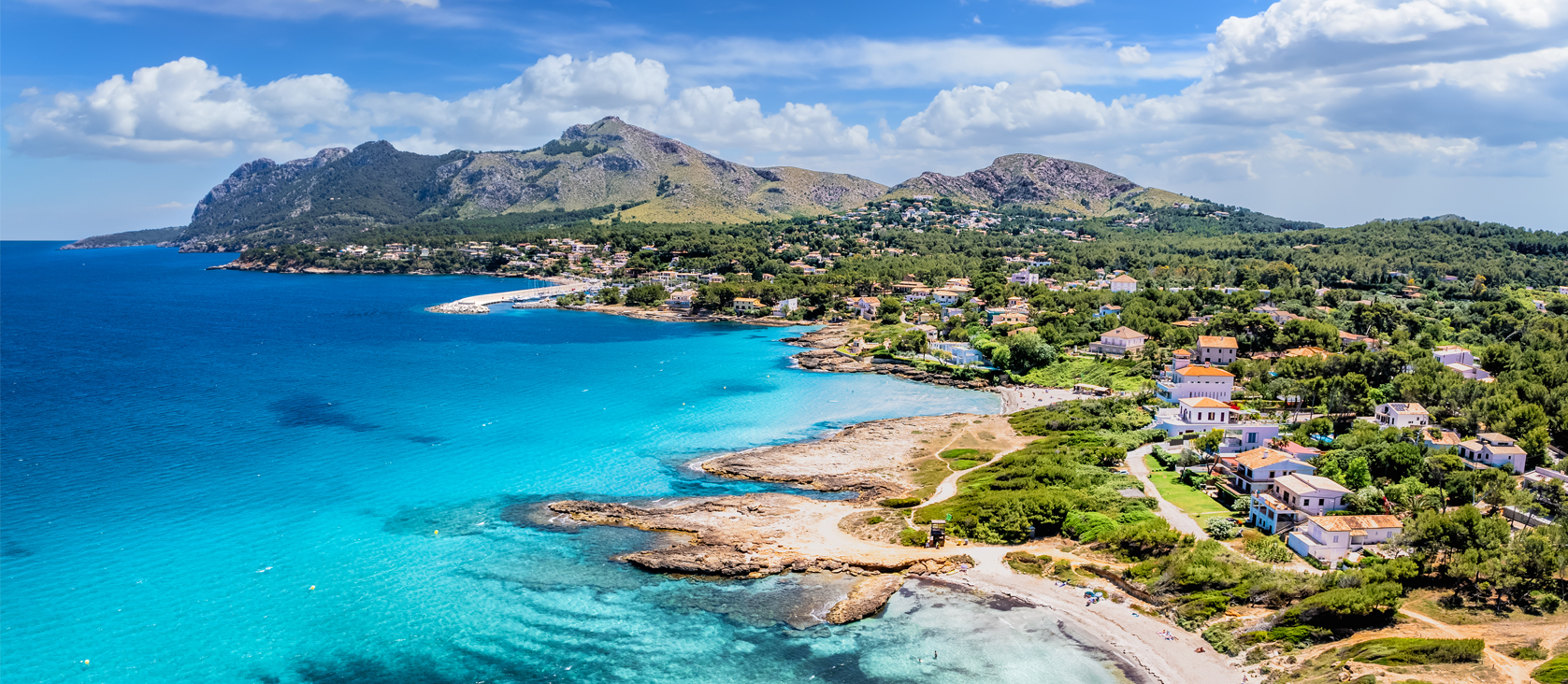 The best areas of Alcudia to live year-round: Alcanada, Mal Pas–Bonaire and Es Barcarès